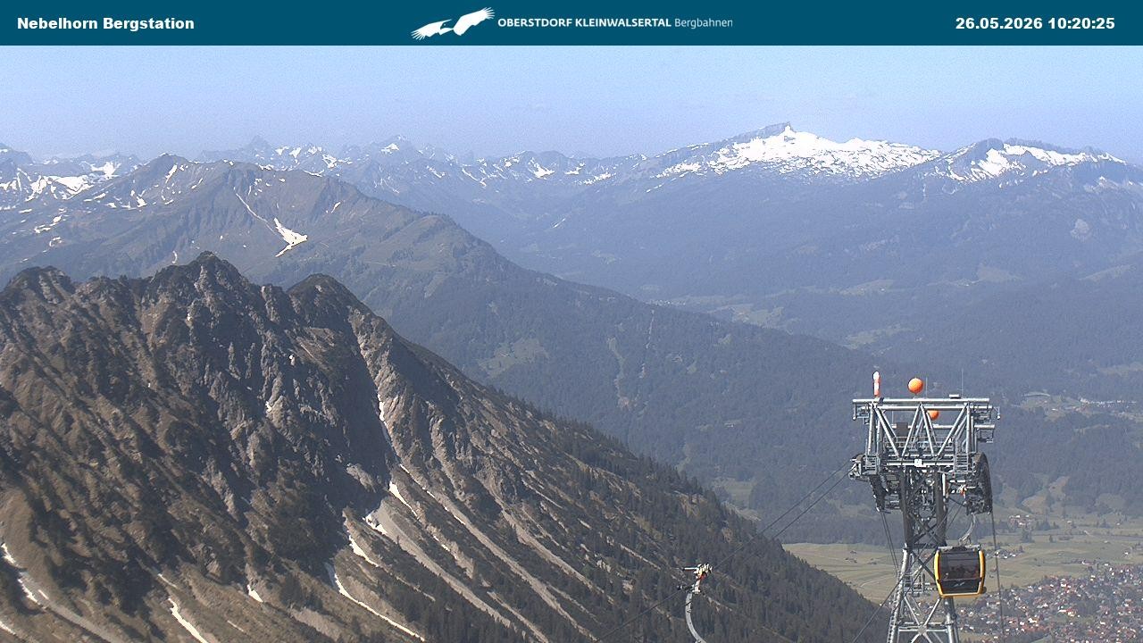 Archiv Foto Webcam Blick von der "Höfatsblick" Bergstation ins Tal