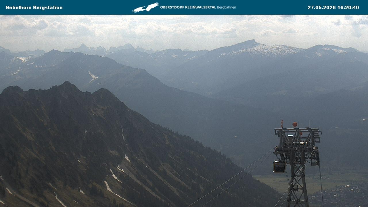 Archiv Foto Webcam Blick von der "Höfatsblick" Bergstation ins Tal