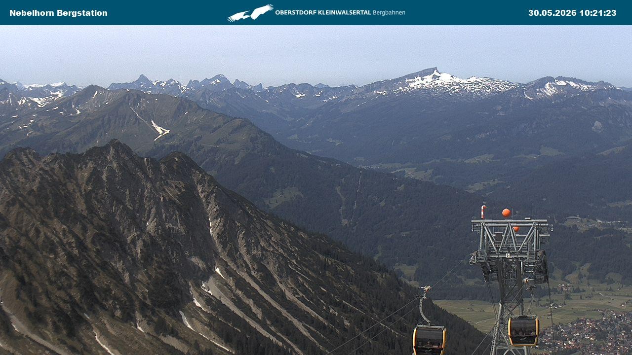 Archiv Foto Webcam Blick von der "Höfatsblick" Bergstation ins Tal