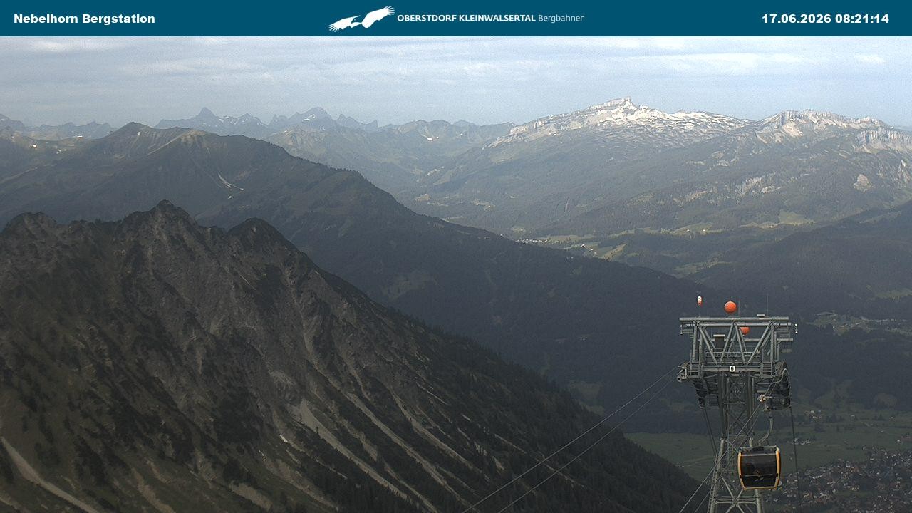 Archiv Foto Webcam Blick von der "Höfatsblick" Bergstation ins Tal