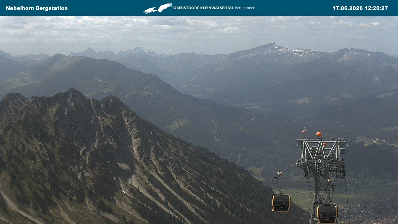 Archiv Foto Webcam Blick von der "Höfatsblick" Bergstation ins Tal