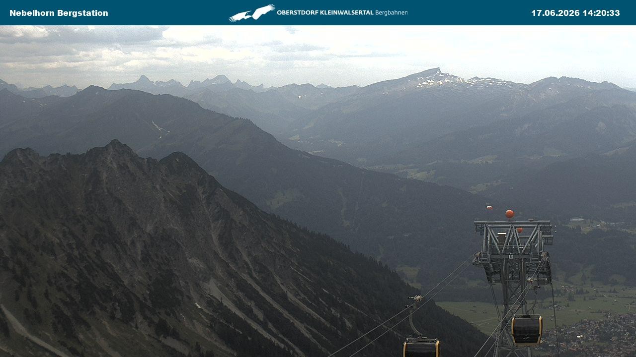 Archiv Foto Webcam Blick von der "Höfatsblick" Bergstation ins Tal