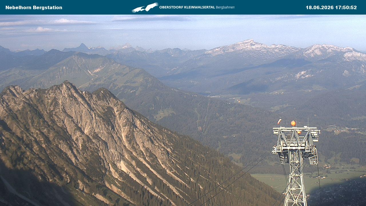 Archiv Foto Webcam Blick von der "Höfatsblick" Bergstation ins Tal
