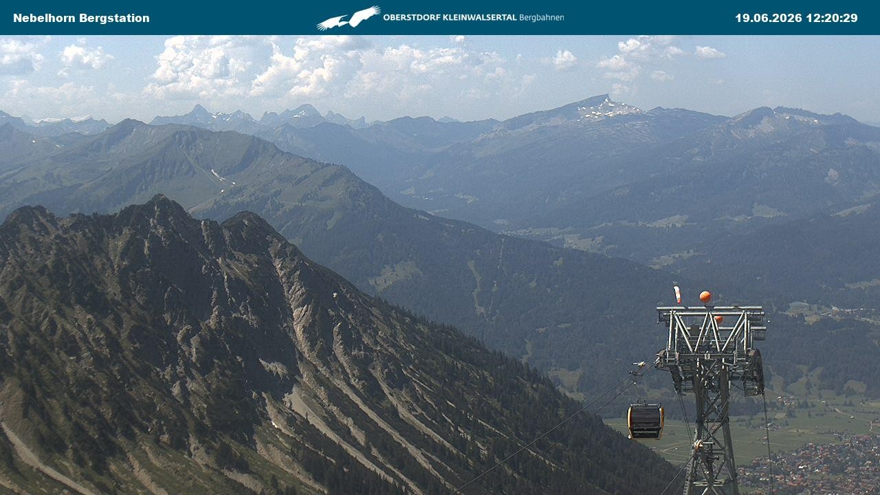 Archiv Foto Webcam Blick von der "Höfatsblick" Bergstation ins Tal