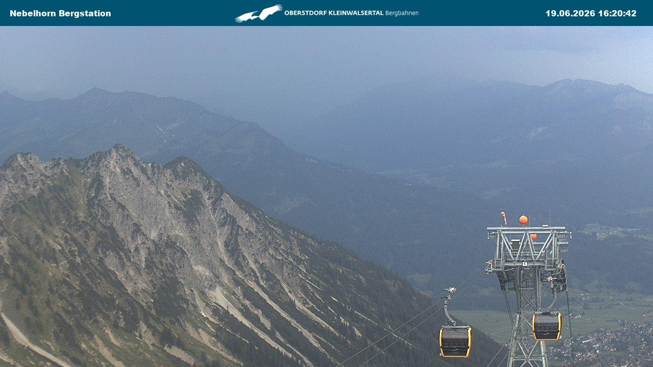 Archiv Foto Webcam Blick von der "Höfatsblick" Bergstation ins Tal