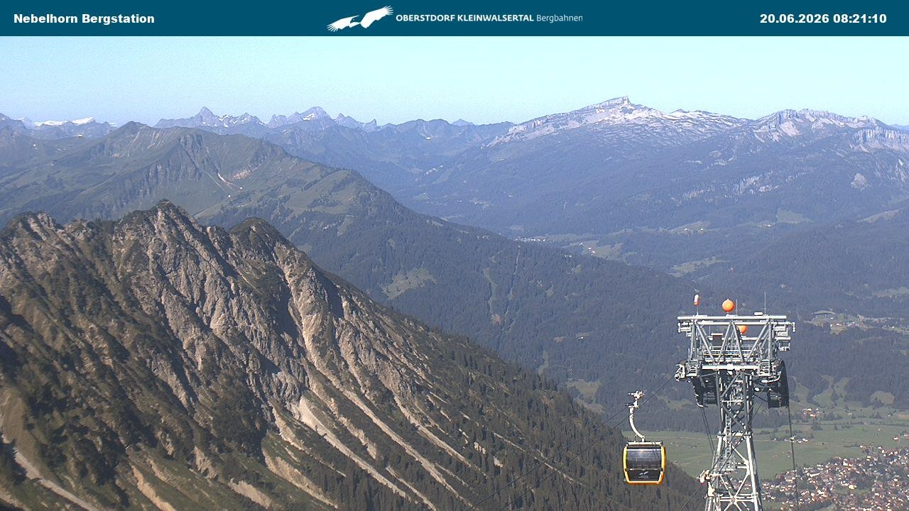 Archiv Foto Webcam Blick von der "Höfatsblick" Bergstation ins Tal