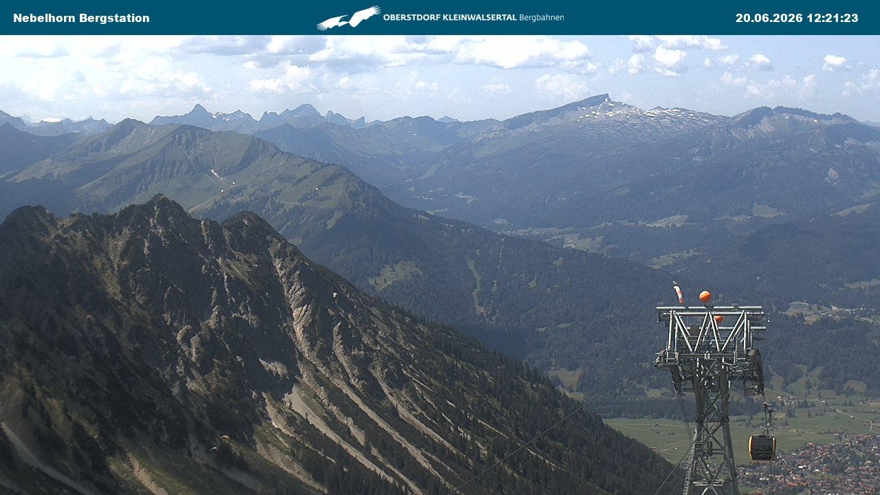 Archiv Foto Webcam Blick von der "Höfatsblick" Bergstation ins Tal