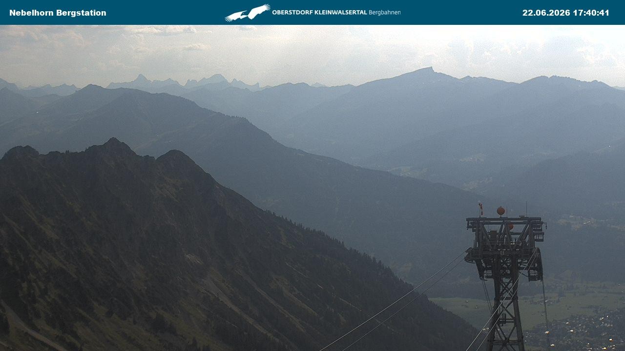 Archiv Foto Webcam Blick von der "Höfatsblick" Bergstation ins Tal