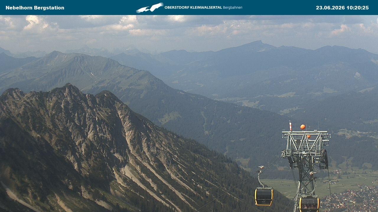 Archiv Foto Webcam Blick von der "Höfatsblick" Bergstation ins Tal