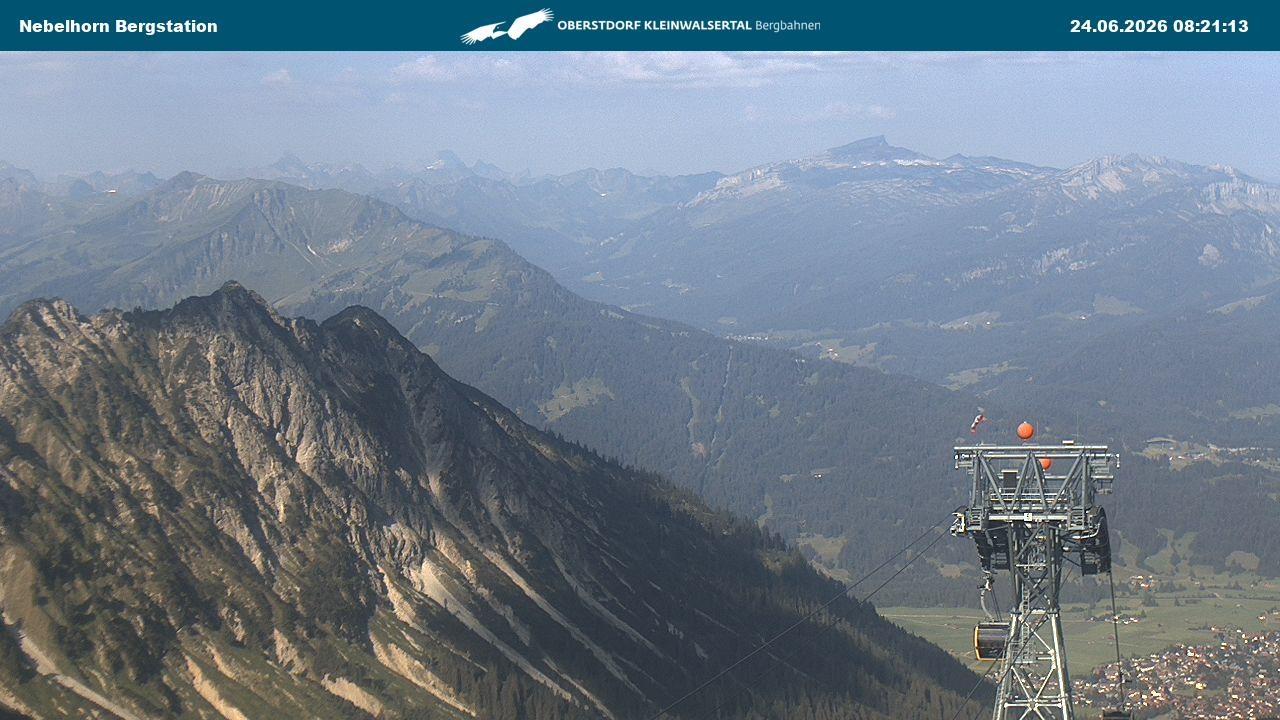 Archiv Foto Webcam Blick von der "Höfatsblick" Bergstation ins Tal