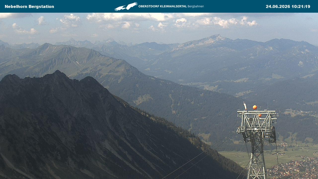 Archiv Foto Webcam Blick von der "Höfatsblick" Bergstation ins Tal