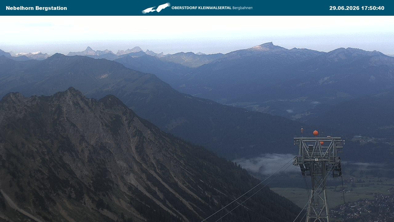 Archiv Foto Webcam Blick von der "Höfatsblick" Bergstation ins Tal