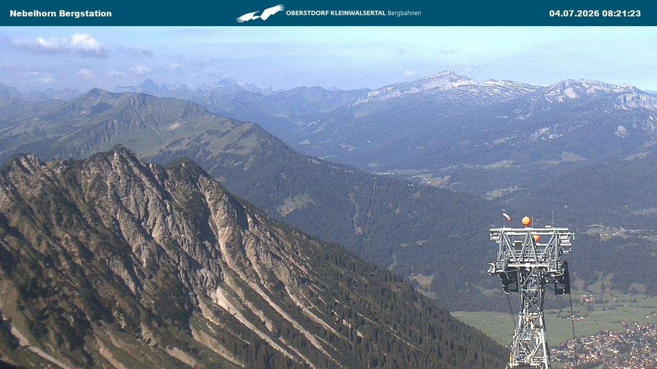 Archiv Foto Webcam Blick von der "Höfatsblick" Bergstation ins Tal