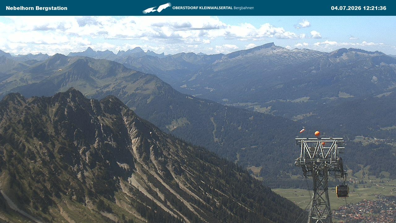 Archiv Foto Webcam Blick von der "Höfatsblick" Bergstation ins Tal