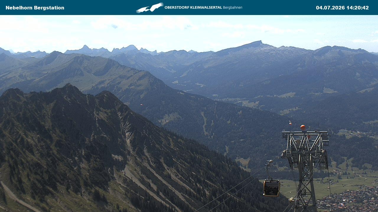 Archiv Foto Webcam Blick von der "Höfatsblick" Bergstation ins Tal