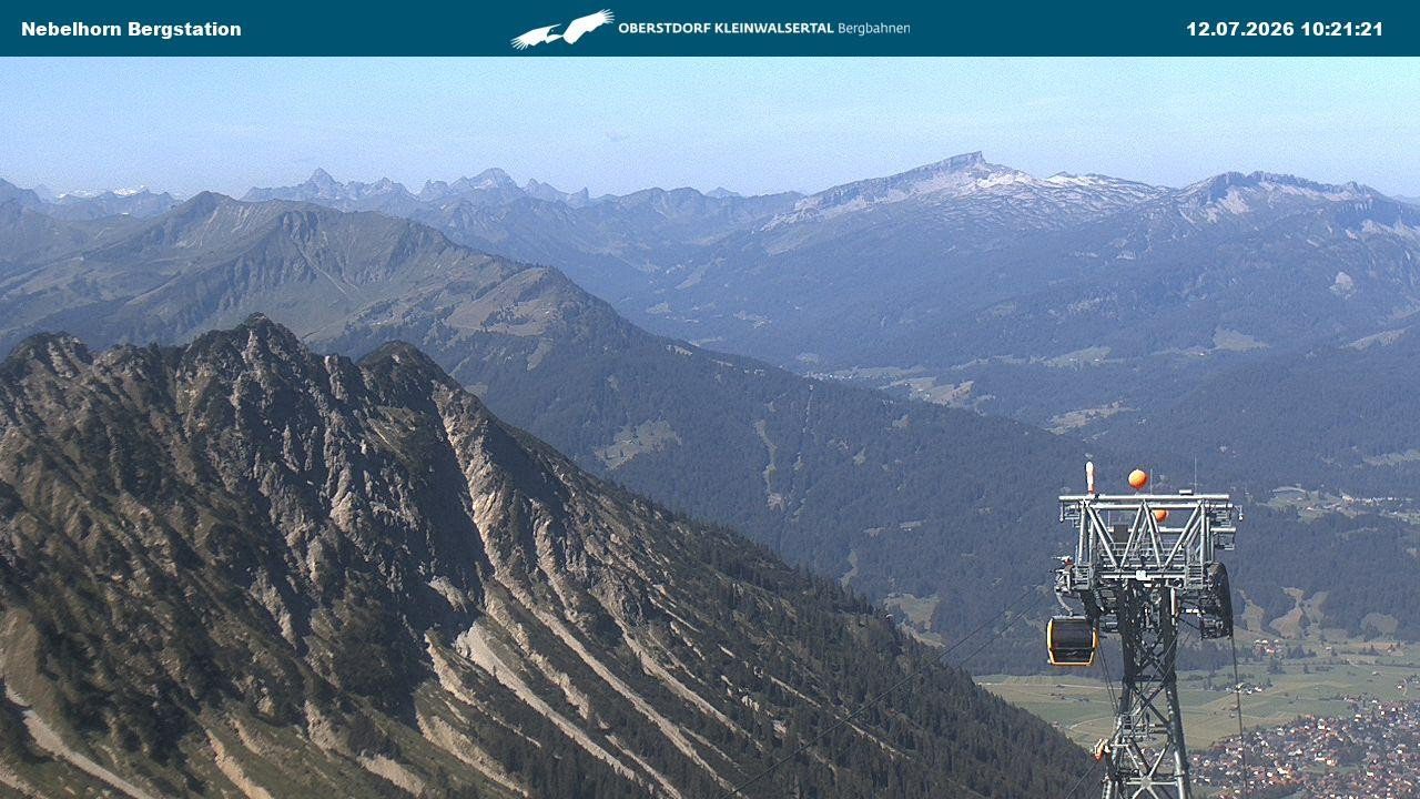 Archiv Foto Webcam Blick von der "Höfatsblick" Bergstation ins Tal