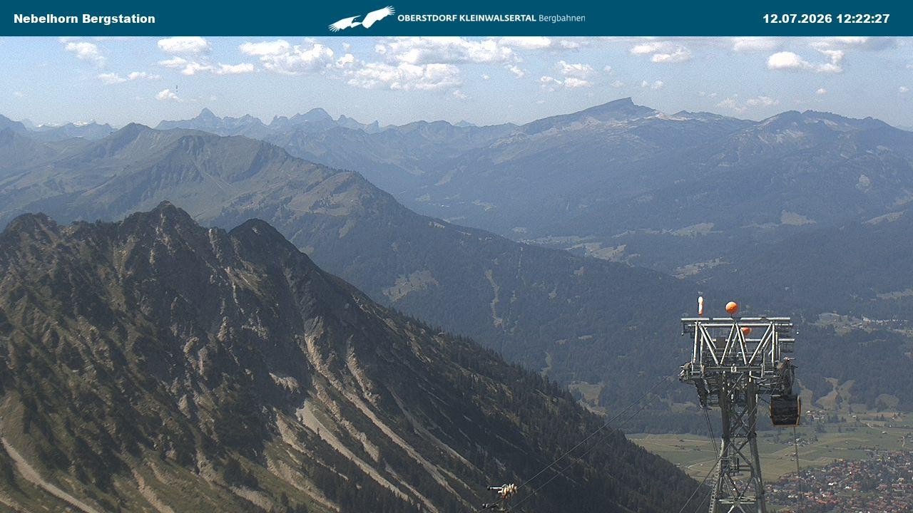 Archiv Foto Webcam Blick von der "Höfatsblick" Bergstation ins Tal