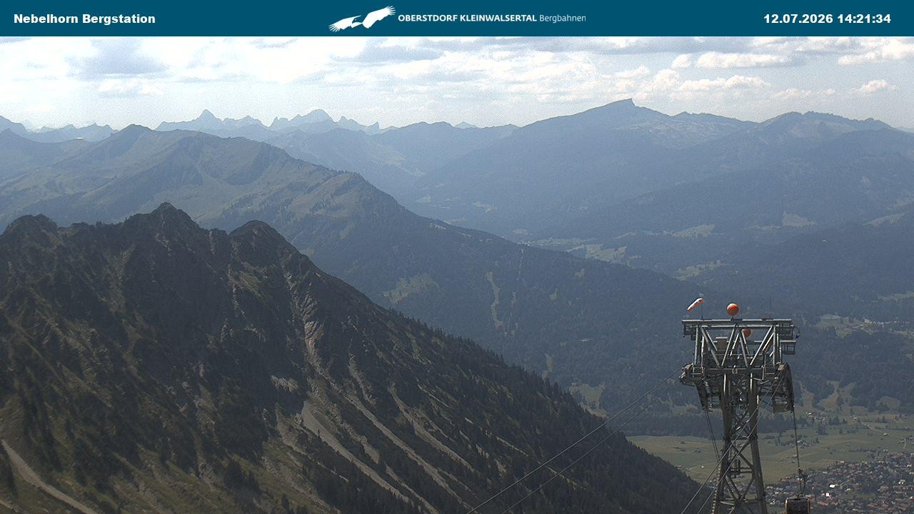 Archived image Webcam View from the "Höfatsblick" mountain station down the valley