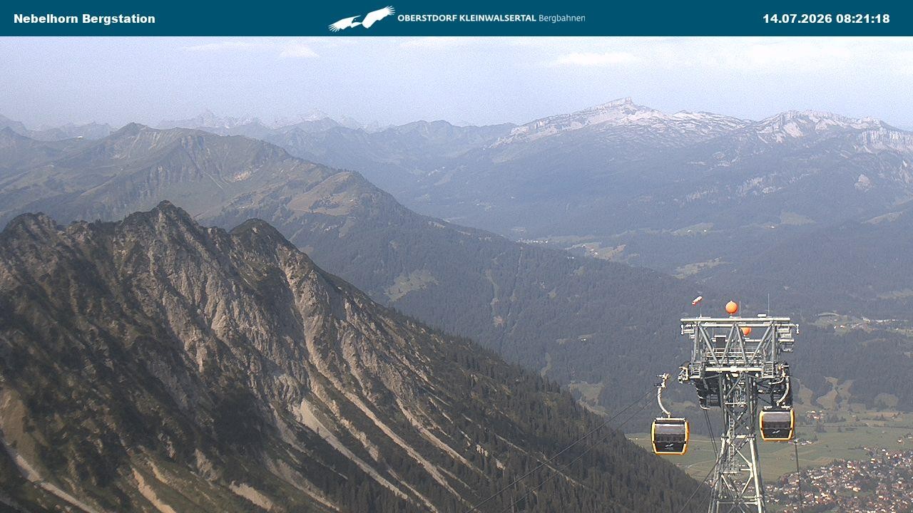Archiv Foto Webcam Blick von der "Höfatsblick" Bergstation ins Tal