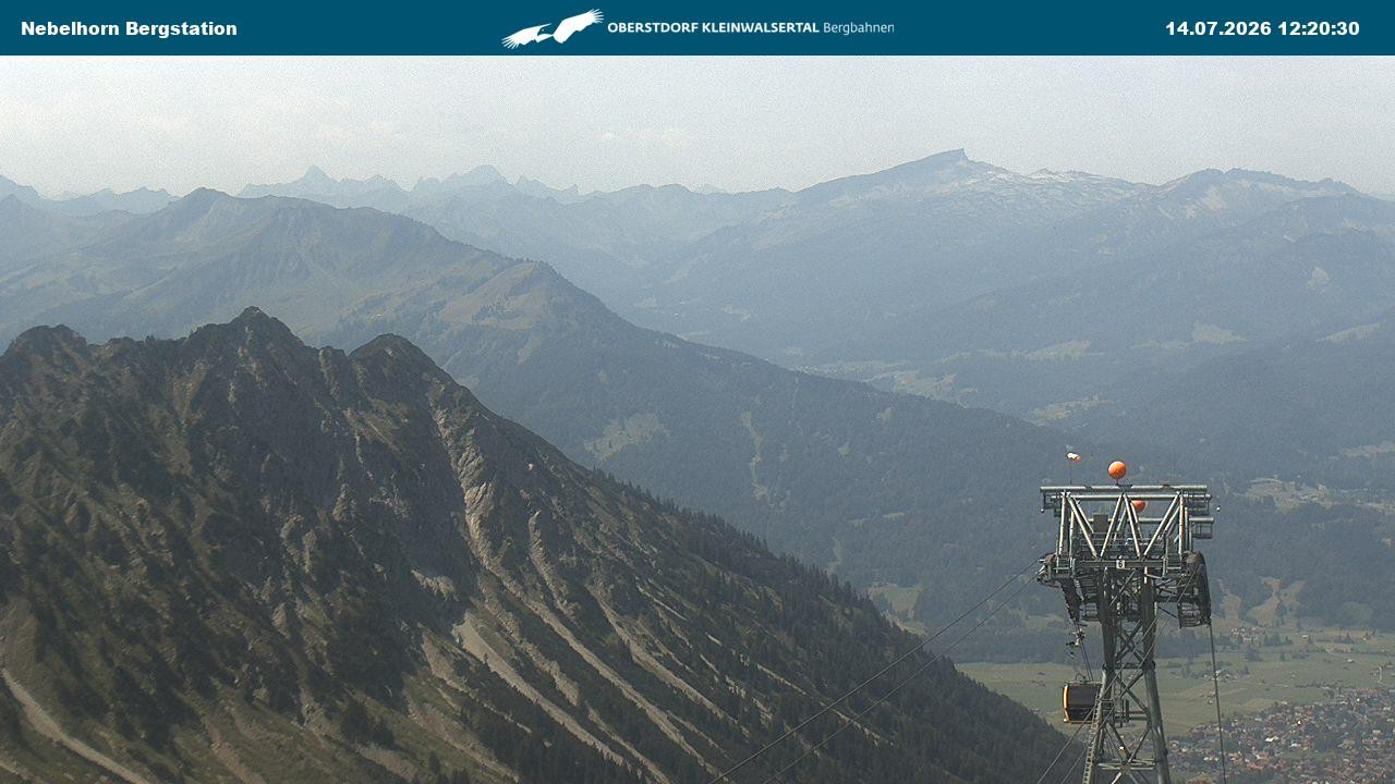 Archiv Foto Webcam Blick von der "Höfatsblick" Bergstation ins Tal