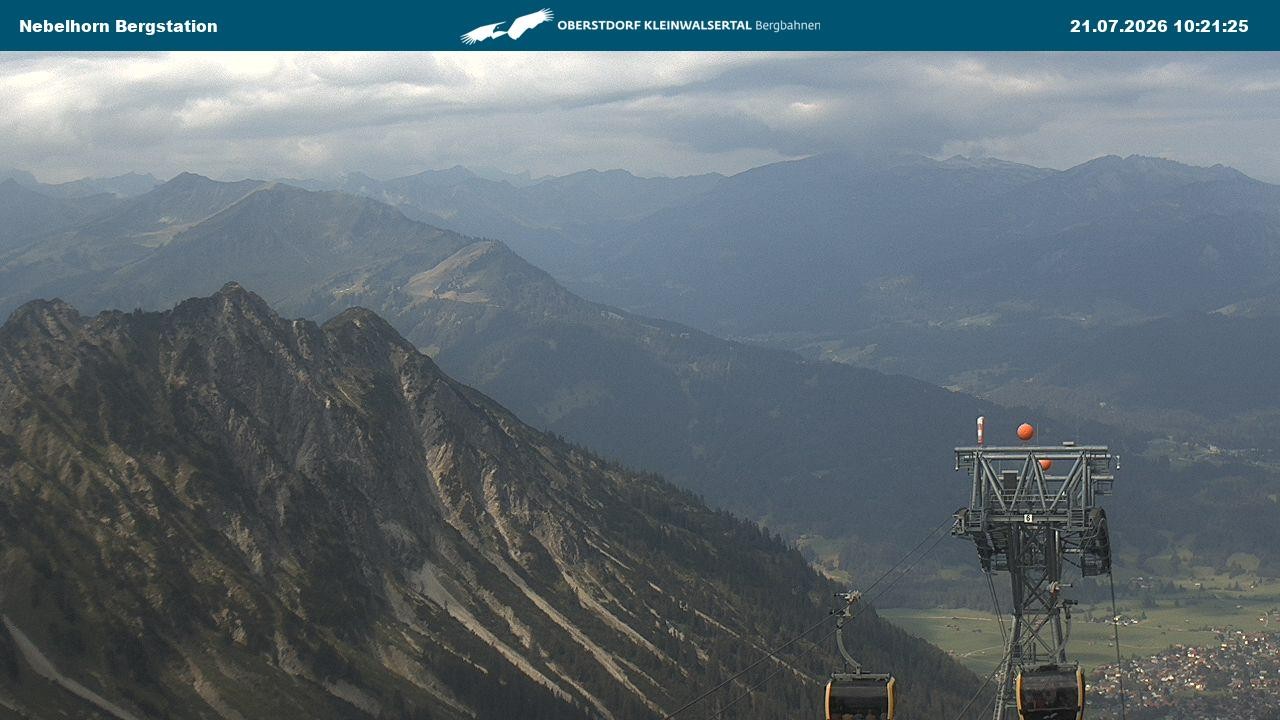Archiv Foto Webcam Blick von der "Höfatsblick" Bergstation ins Tal