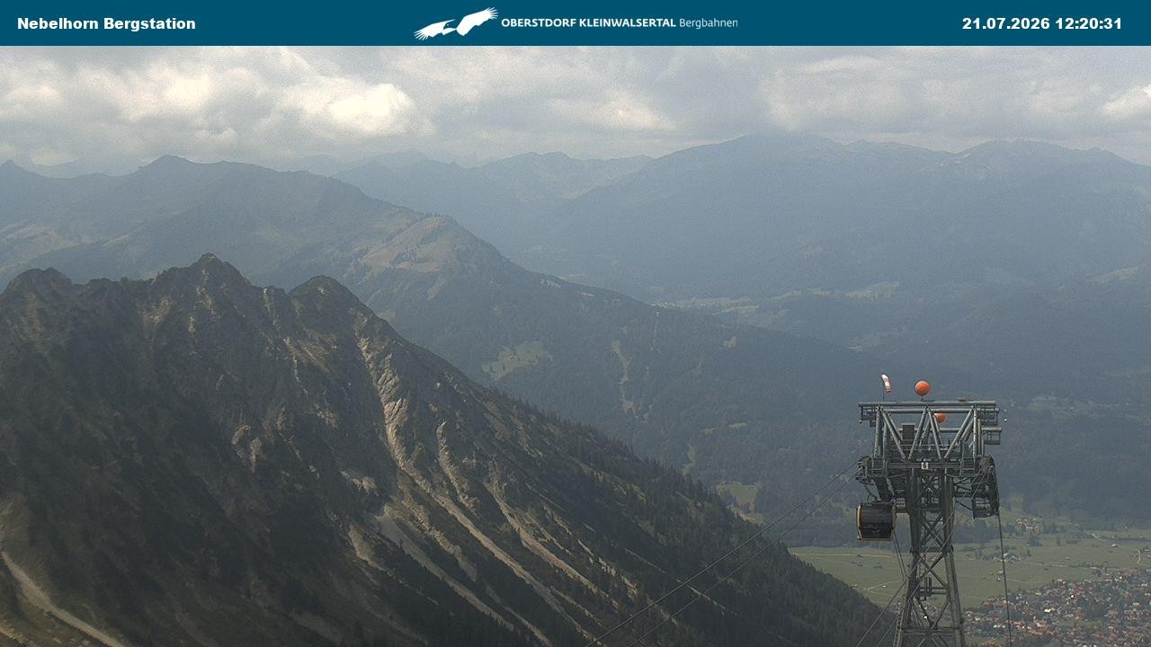 Archiv Foto Webcam Blick von der "Höfatsblick" Bergstation ins Tal