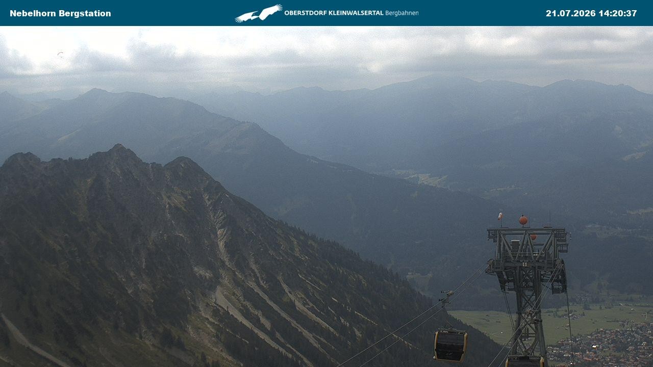 Archiv Foto Webcam Blick von der "Höfatsblick" Bergstation ins Tal
