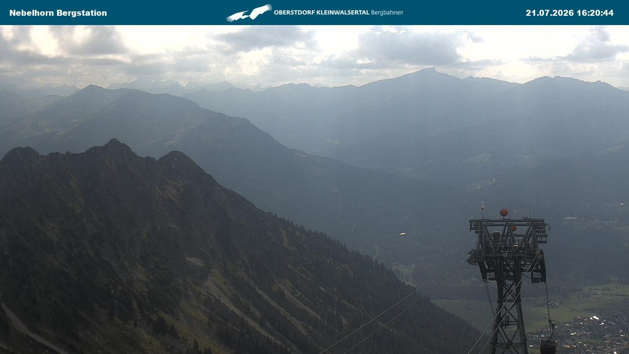 Archiv Foto Webcam Blick von der "Höfatsblick" Bergstation ins Tal