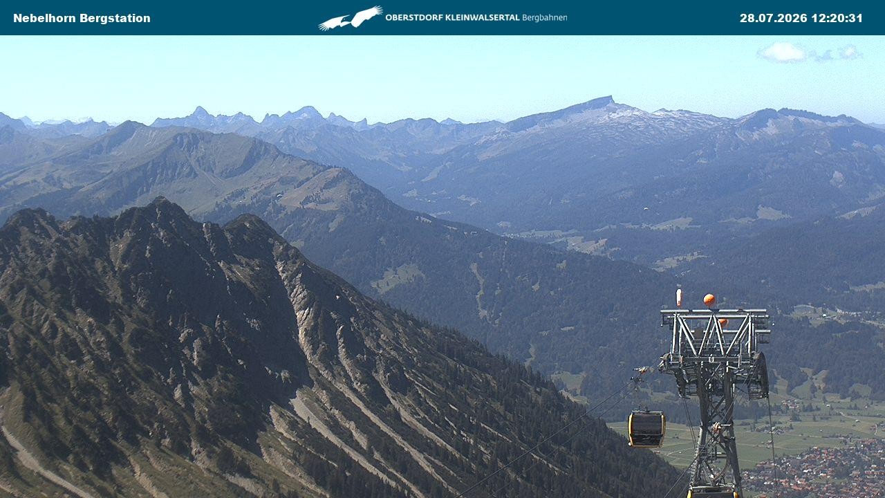 Archiv Foto Webcam Blick von der "Höfatsblick" Bergstation ins Tal