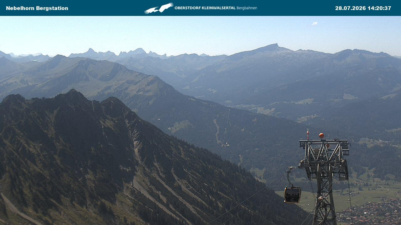 Archiv Foto Webcam Blick von der "Höfatsblick" Bergstation ins Tal