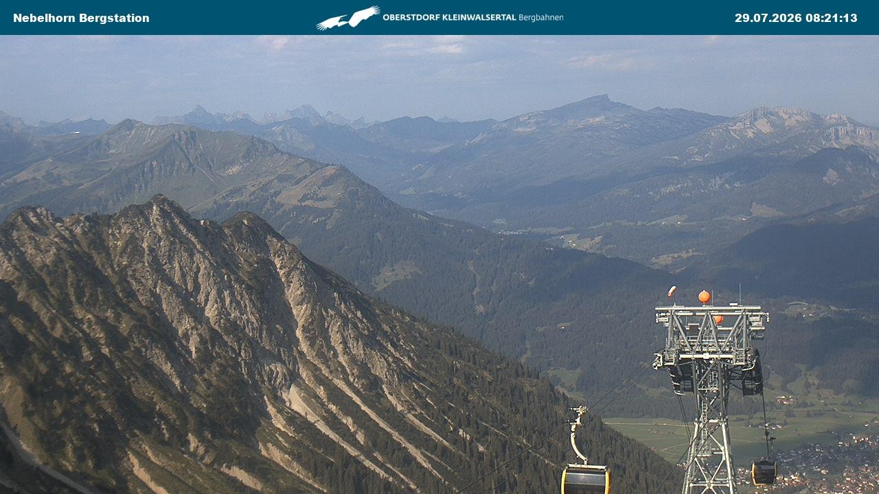 Archiv Foto Webcam Blick von der "Höfatsblick" Bergstation ins Tal