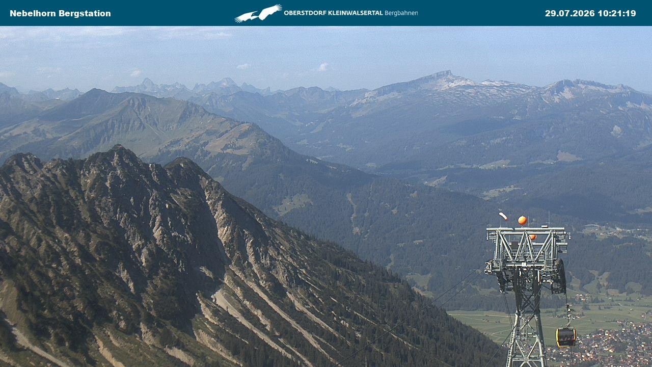 Archiv Foto Webcam Blick von der "Höfatsblick" Bergstation ins Tal