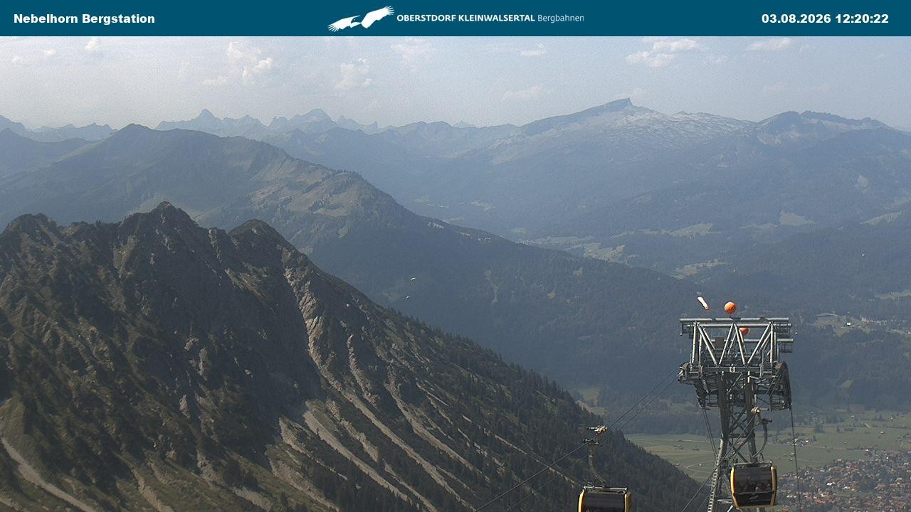 Archiv Foto Webcam Blick von der "Höfatsblick" Bergstation ins Tal