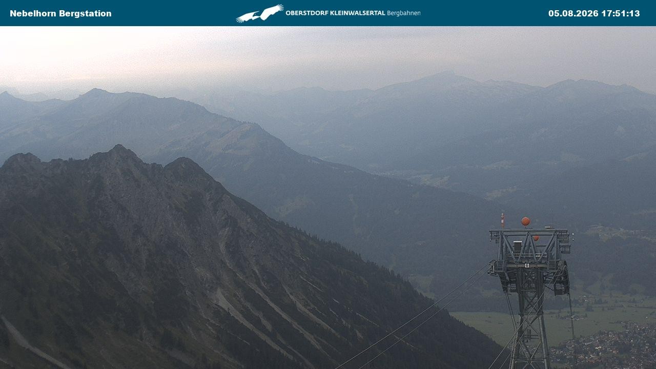 Archiv Foto Webcam Blick von der "Höfatsblick" Bergstation ins Tal