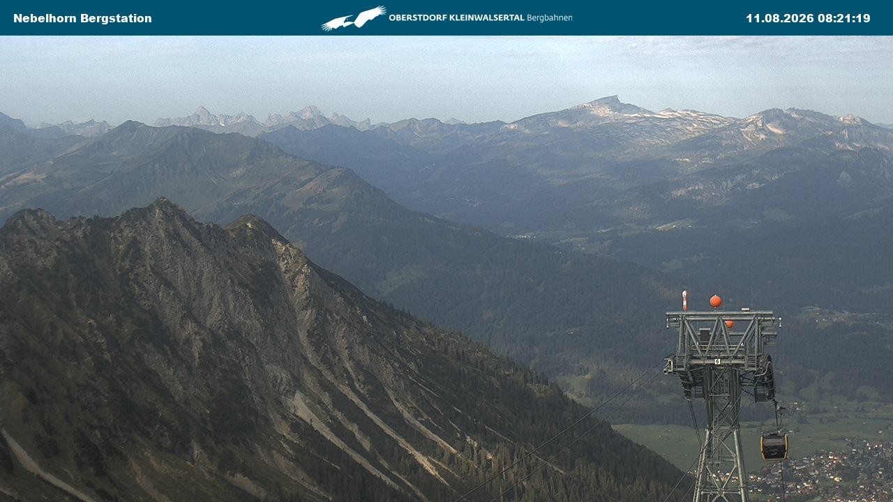 Archiv Foto Webcam Blick von der "Höfatsblick" Bergstation ins Tal