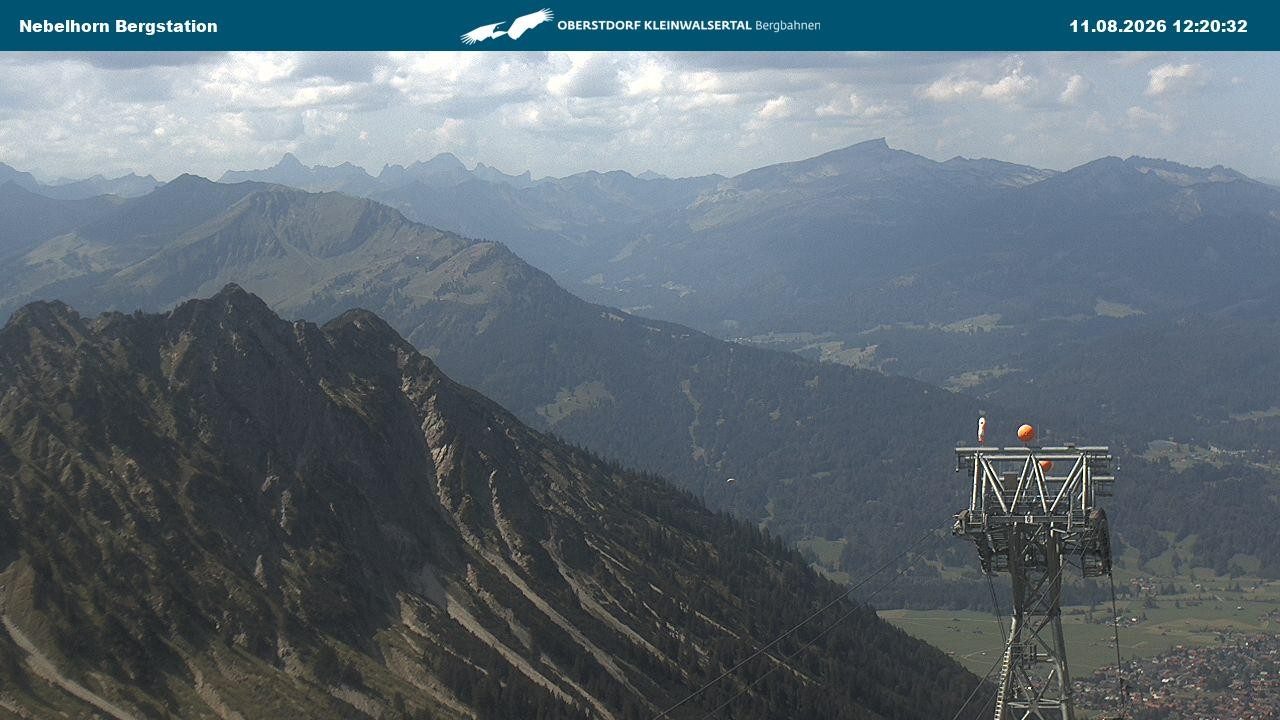 Archiv Foto Webcam Blick von der "Höfatsblick" Bergstation ins Tal