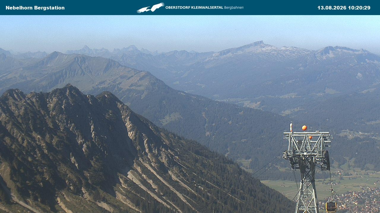 Archiv Foto Webcam Blick von der "Höfatsblick" Bergstation ins Tal