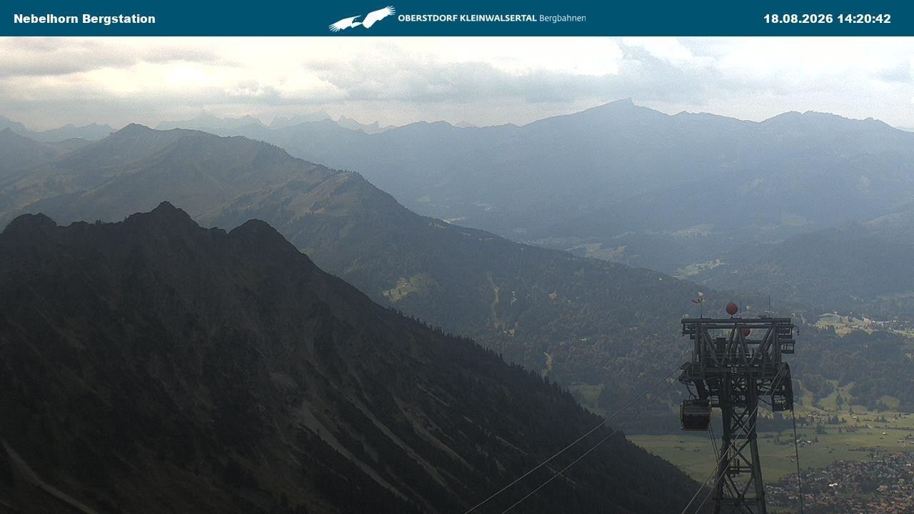 Archiv Foto Webcam Blick von der "Höfatsblick" Bergstation ins Tal