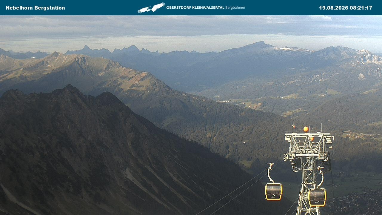 Archiv Foto Webcam Blick von der "Höfatsblick" Bergstation ins Tal