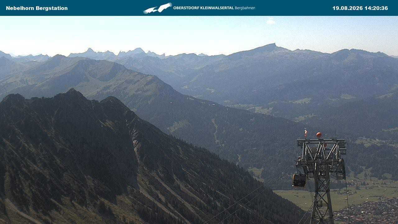 Archiv Foto Webcam Blick von der "Höfatsblick" Bergstation ins Tal