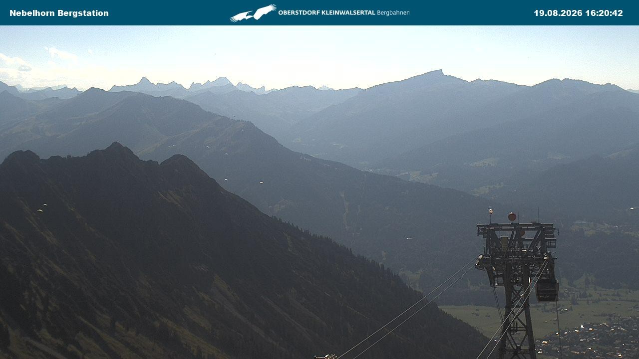 Archiv Foto Webcam Blick von der "Höfatsblick" Bergstation ins Tal