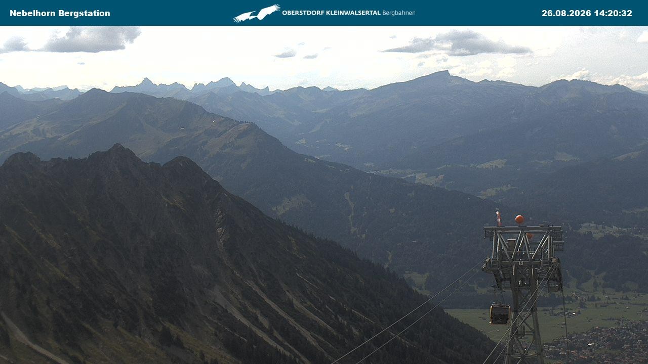 Archiv Foto Webcam Blick von der "Höfatsblick" Bergstation ins Tal