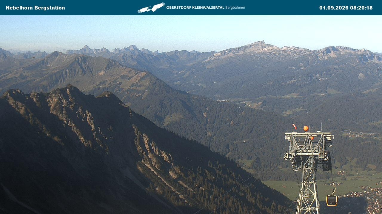 Archiv Foto Webcam Blick von der "Höfatsblick" Bergstation ins Tal