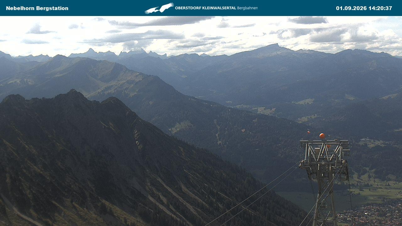 Archiv Foto Webcam Blick von der "Höfatsblick" Bergstation ins Tal
