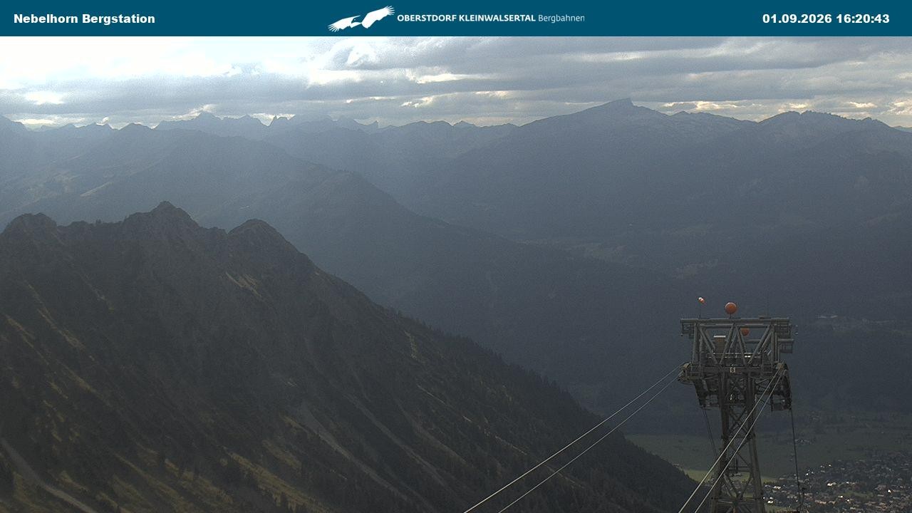 Archiv Foto Webcam Blick von der "Höfatsblick" Bergstation ins Tal