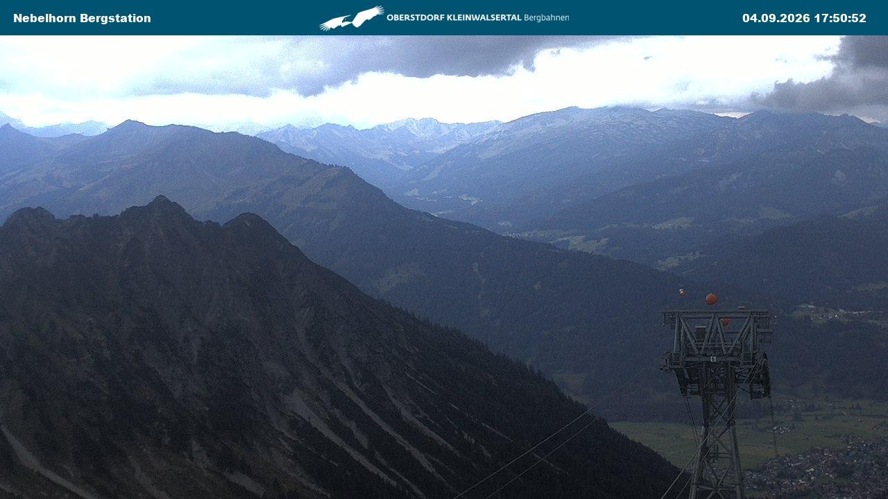 Archiv Foto Webcam Blick von der "Höfatsblick" Bergstation ins Tal
