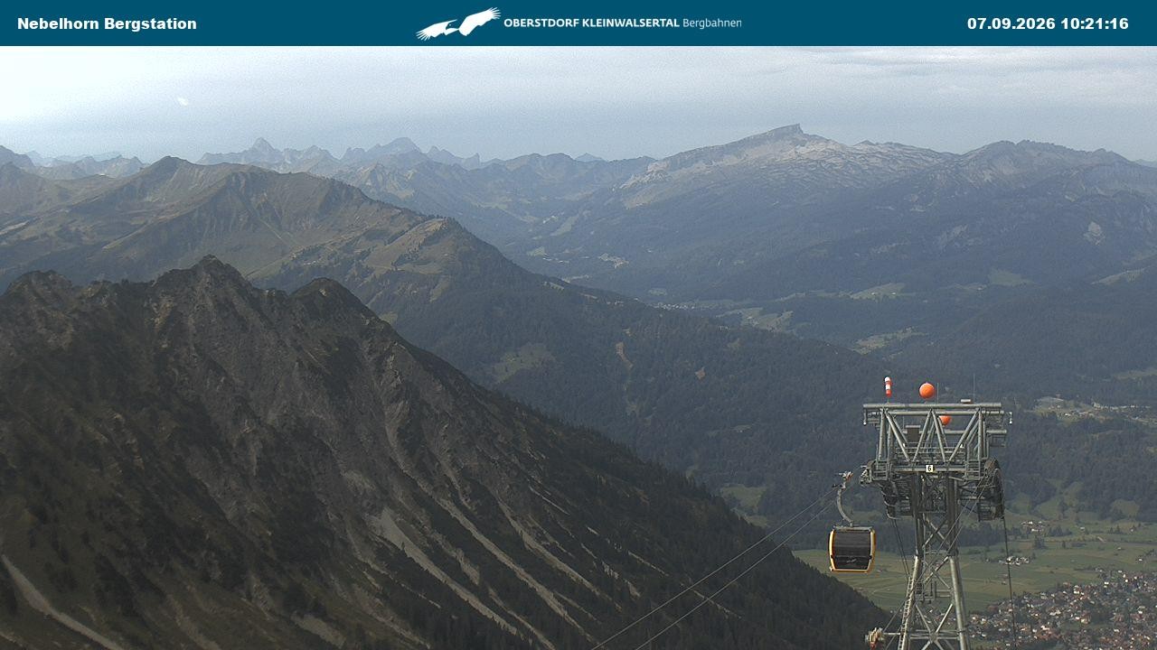 Archiv Foto Webcam Blick von der "Höfatsblick" Bergstation ins Tal