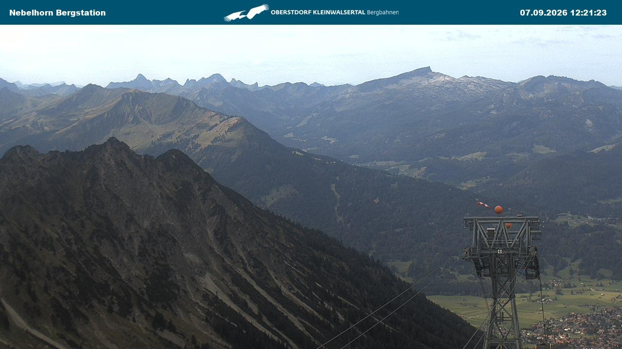 Archiv Foto Webcam Blick von der "Höfatsblick" Bergstation ins Tal