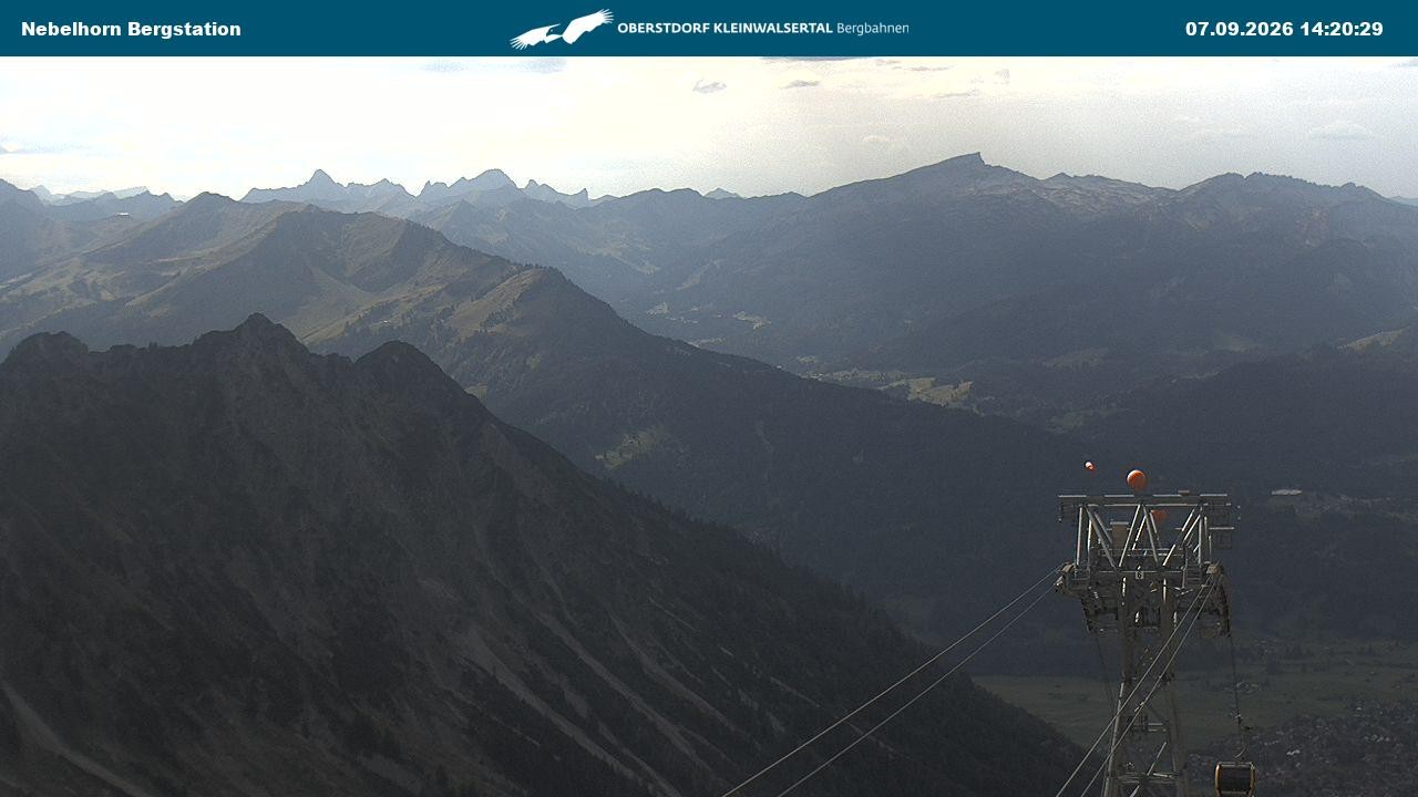 Archiv Foto Webcam Blick von der "Höfatsblick" Bergstation ins Tal