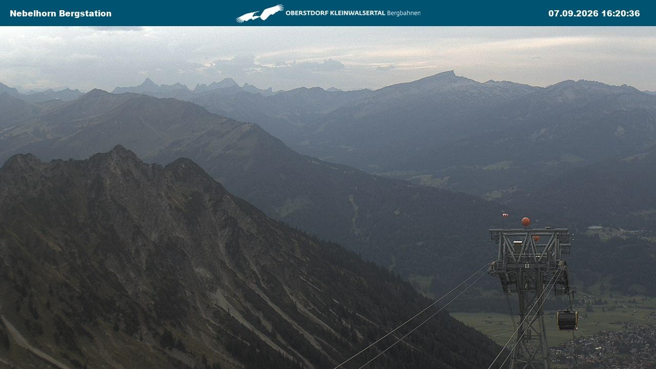 Archiv Foto Webcam Blick von der "Höfatsblick" Bergstation ins Tal